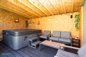 Timber Summerhouse- click for photo gallery